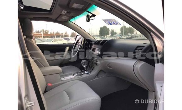 Buy Import Toyota Highlander Other Car in Import - Dubai in Dushanbe Buy Import Toyota Highlander Other Car in Import - Dubai in Dushanbe
