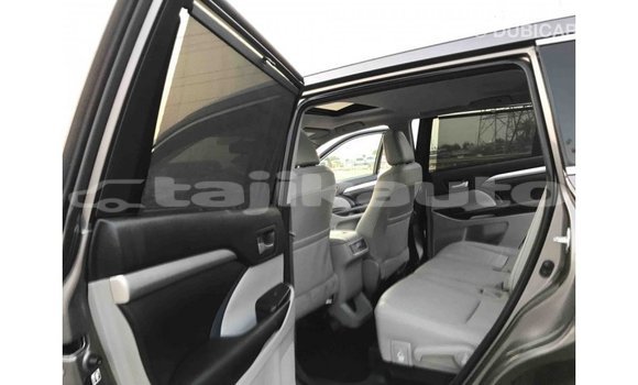 Buy Import Toyota Highlander Other Car in Import - Dubai in Dushanbe Buy Import Toyota Highlander Other Car in Import - Dubai in Dushanbe
