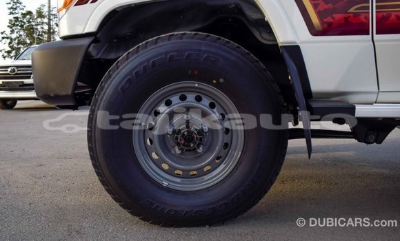 Buy Import Toyota Land Cruiser Beige Car in Import - Dubai in Dushanbe Buy Import Toyota Land Cruiser Beige Car in Import - Dubai in Dushanbe