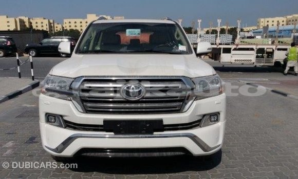 Buy Import Toyota Land Cruiser White Car in Import - Dubai in Dushanbe Buy Import Toyota Land Cruiser White Car in Import - Dubai in Dushanbe
