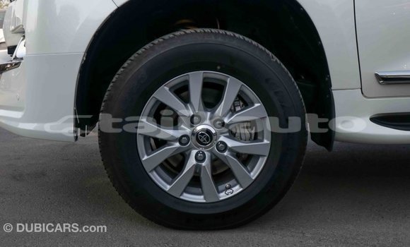 Buy Import Toyota Land Cruiser White Car in Import - Dubai in Dushanbe Buy Import Toyota Land Cruiser White Car in Import - Dubai in Dushanbe