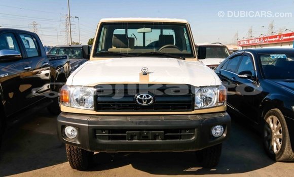 Buy Import Toyota Land Cruiser Beige Car in Import - Dubai in Dushanbe Buy Import Toyota Land Cruiser Beige Car in Import - Dubai in Dushanbe