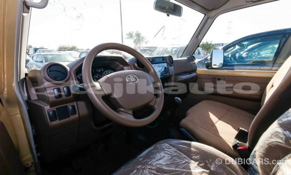 Buy Import Toyota Land Cruiser Beige Car in Import - Dubai in Dushanbe Buy Import Toyota Land Cruiser Beige Car in Import - Dubai in Dushanbe