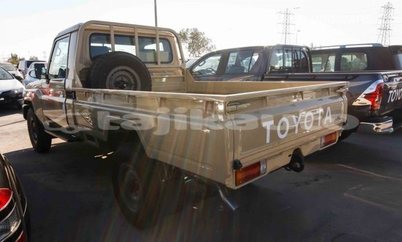 Buy Import Toyota Land Cruiser Beige Car in Import - Dubai in Dushanbe Buy Import Toyota Land Cruiser Beige Car in Import - Dubai in Dushanbe