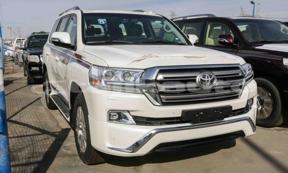 Buy Import Toyota Land Cruiser White Car in Import - Dubai in Dushanbe Buy Import Toyota Land Cruiser White Car in Import - Dubai in Dushanbe