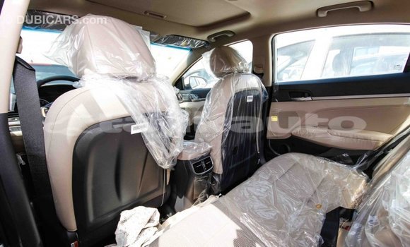 Buy Import Hyundai Elantra White Car in Import - Dubai in Dushanbe Buy Import Hyundai Elantra White Car in Import - Dubai in Dushanbe