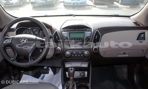 Buy Import Hyundai Tucson Beige Car in Import - Dubai in Dushanbe Buy Import Hyundai Tucson Beige Car in Import - Dubai in Dushanbe