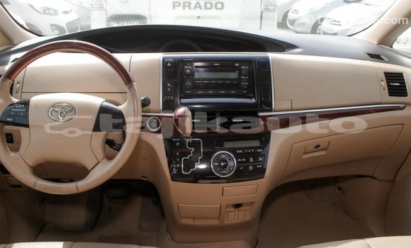 Buy Import Toyota Previa White Car in Import - Dubai in Dushanbe Buy Import Toyota Previa White Car in Import - Dubai in Dushanbe