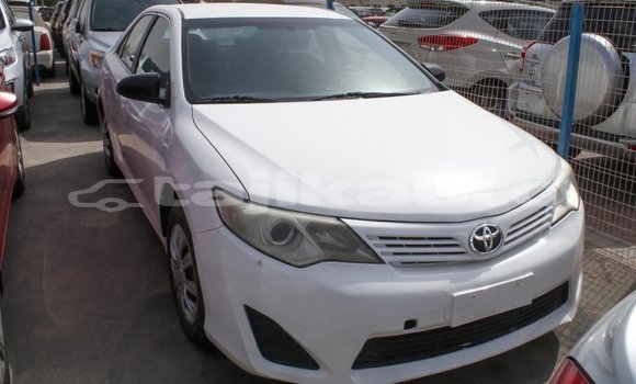 Buy Import Toyota Camry White Car in Import - Dubai in Dushanbe Buy Import Toyota Camry White Car in Import - Dubai in Dushanbe