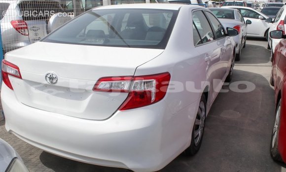 Buy Import Toyota Camry White Car in Import - Dubai in Dushanbe Buy Import Toyota Camry White Car in Import - Dubai in Dushanbe