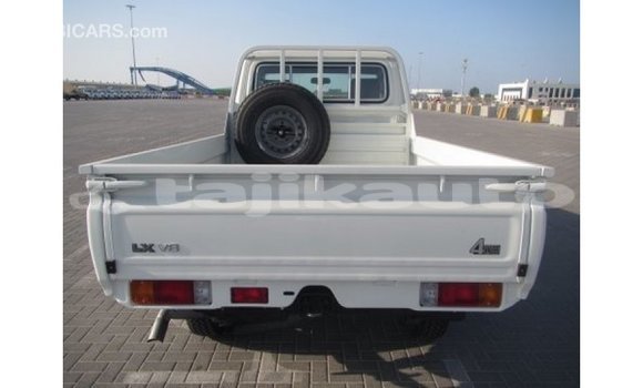 Buy Import Toyota Land Cruiser White Car in Import - Dubai in Dushanbe Buy Import Toyota Land Cruiser White Car in Import - Dubai in Dushanbe