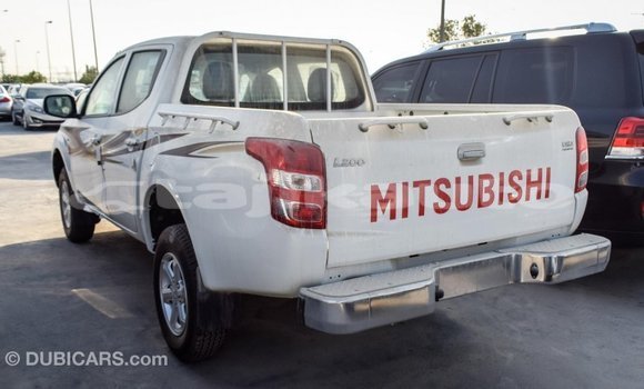 Buy Import Mitsubishi L200 White Car in Import - Dubai in Dushanbe Buy Import Mitsubishi L200 White Car in Import - Dubai in Dushanbe