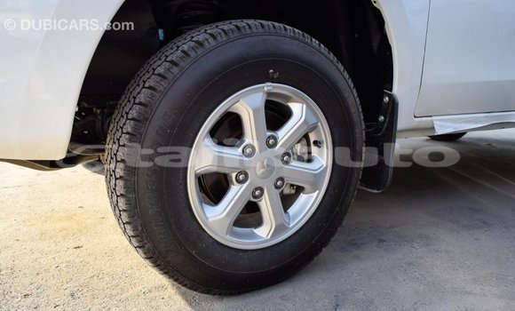 Buy Import Mitsubishi L200 White Car in Import - Dubai in Dushanbe Buy Import Mitsubishi L200 White Car in Import - Dubai in Dushanbe