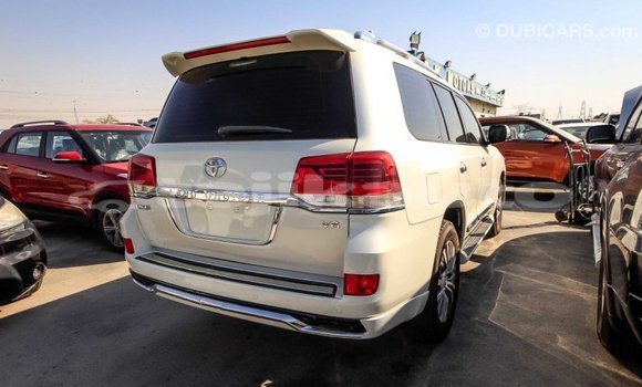 Buy Import Toyota Land Cruiser White Car in Import - Dubai in Dushanbe Buy Import Toyota Land Cruiser White Car in Import - Dubai in Dushanbe