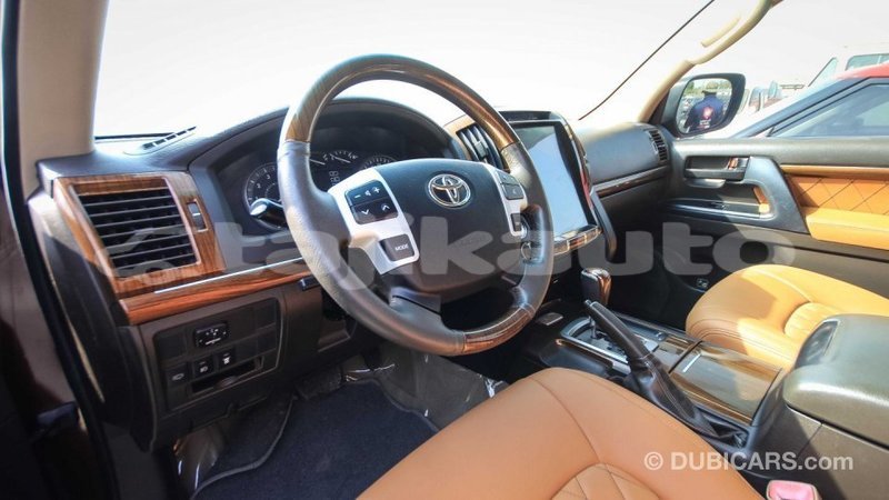 Big with watermark toyota land cruiser dushanbe import dubai 1425