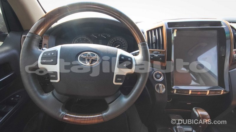 Big with watermark toyota land cruiser dushanbe import dubai 1425