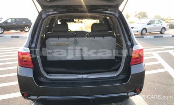 Buy Import Toyota Highlander Other Car in Import - Dubai in Dushanbe Buy Import Toyota Highlander Other Car in Import - Dubai in Dushanbe