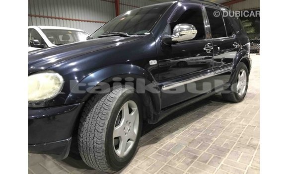 Buy Import Mercedes-Benz 190 (W201) Blue Car in Import - Dubai in Dushanbe Buy Import Mercedes-Benz 190 (W201) Blue Car in Import - Dubai in Dushanbe