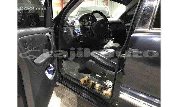 Buy Import Mercedes-Benz 190 (W201) Blue Car in Import - Dubai in Dushanbe Buy Import Mercedes-Benz 190 (W201) Blue Car in Import - Dubai in Dushanbe