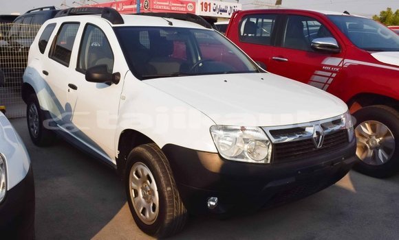 Buy Import Renault Duster White Car in Import - Dubai in Dushanbe
