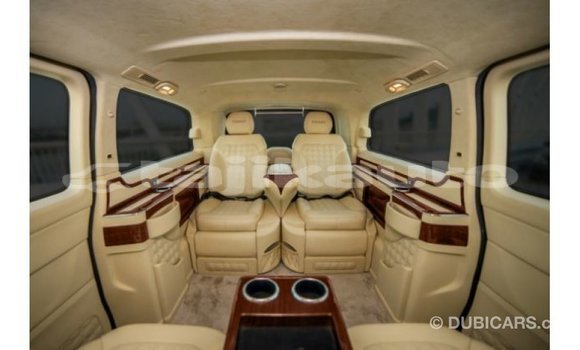 Buy Import Mercedes-Benz 190 (W201) Black Car in Import - Dubai in Dushanbe