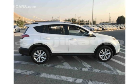 Buy Import Toyota 4Runner White Car in Import - Dubai in Dushanbe Buy Import Toyota 4Runner White Car in Import - Dubai in Dushanbe