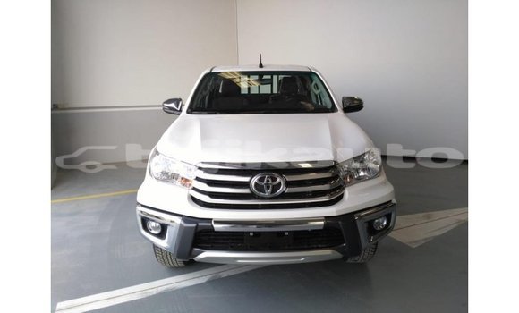 Buy Import Toyota Hilux White Car in Import - Dubai in Dushanbe Buy Import Toyota Hilux White Car in Import - Dubai in Dushanbe