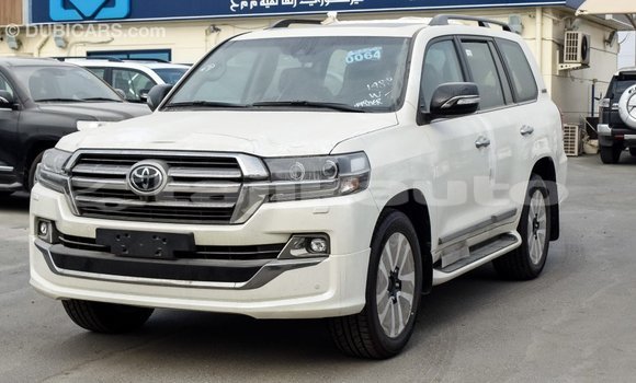 Buy Import Toyota Land Cruiser White Car in Import - Dubai in Dushanbe Buy Import Toyota Land Cruiser White Car in Import - Dubai in Dushanbe