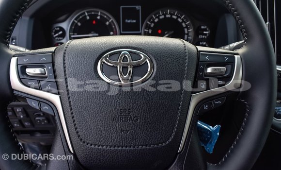 Buy Import Toyota Land Cruiser White Car in Import - Dubai in Dushanbe Buy Import Toyota Land Cruiser White Car in Import - Dubai in Dushanbe