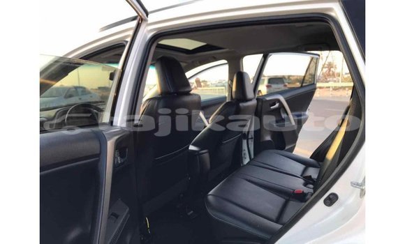 Buy Import Toyota 4Runner White Car in Import - Dubai in Dushanbe Buy Import Toyota 4Runner White Car in Import - Dubai in Dushanbe