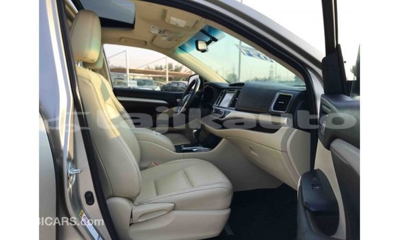 Buy Import Toyota Highlander Other Car in Import - Dubai in Dushanbe Buy Import Toyota Highlander Other Car in Import - Dubai in Dushanbe