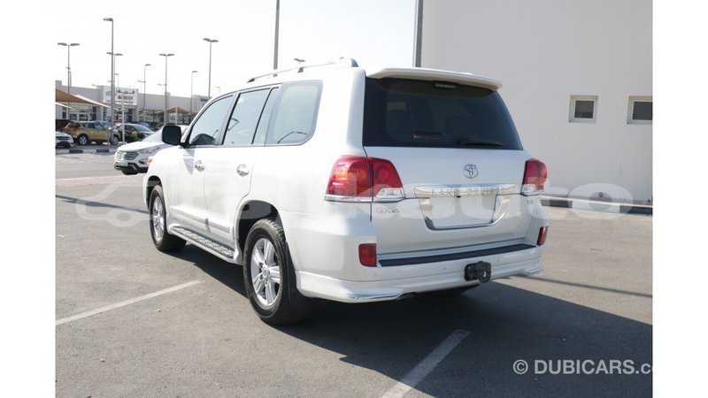 Big with watermark toyota land cruiser dushanbe import dubai 1531
