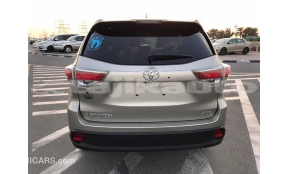 Buy Import Toyota Highlander Other Car in Import - Dubai in Dushanbe Buy Import Toyota Highlander Other Car in Import - Dubai in Dushanbe