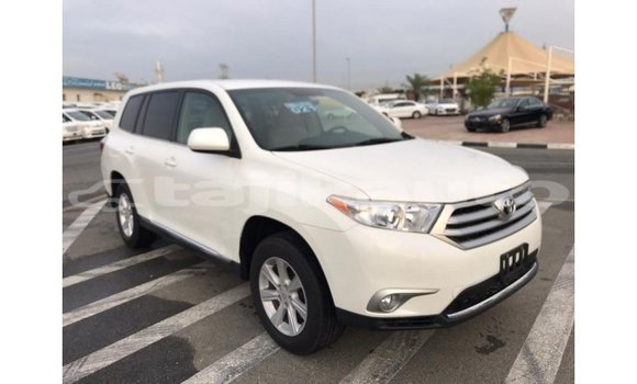Buy Import Toyota Highlander White Car in Import - Dubai in Dushanbe Buy Import Toyota Highlander White Car in Import - Dubai in Dushanbe