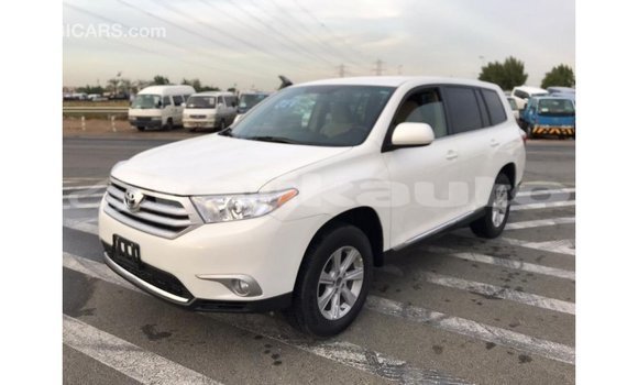 Buy Import Toyota Highlander White Car in Import - Dubai in Dushanbe Buy Import Toyota Highlander White Car in Import - Dubai in Dushanbe