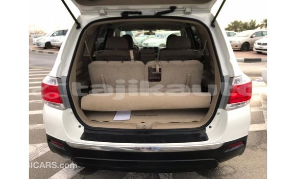 Buy Import Toyota Highlander White Car in Import - Dubai in Dushanbe Buy Import Toyota Highlander White Car in Import - Dubai in Dushanbe