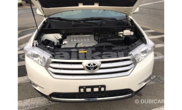 Buy Import Toyota Highlander White Car in Import - Dubai in Dushanbe Buy Import Toyota Highlander White Car in Import - Dubai in Dushanbe