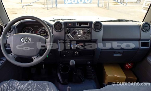 Buy Import Toyota Land Cruiser White Car in Import - Dubai in Dushanbe Buy Import Toyota Land Cruiser White Car in Import - Dubai in Dushanbe