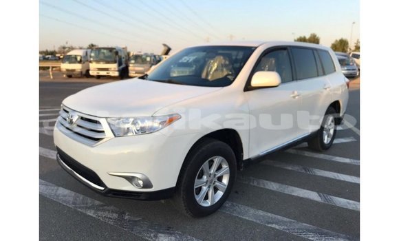 Buy Import Toyota Highlander White Car in Import - Dubai in Dushanbe Buy Import Toyota Highlander White Car in Import - Dubai in Dushanbe
