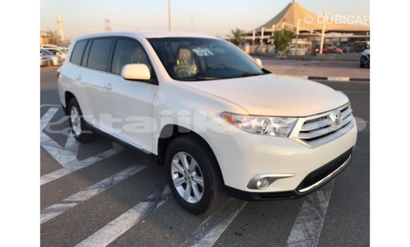 Buy Import Toyota Highlander White Car in Import - Dubai in Dushanbe Buy Import Toyota Highlander White Car in Import - Dubai in Dushanbe