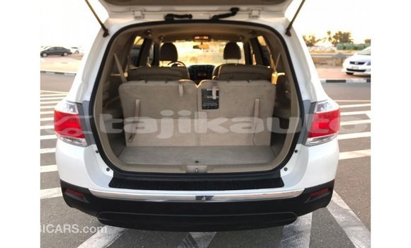 Buy Import Toyota Highlander White Car in Import - Dubai in Dushanbe Buy Import Toyota Highlander White Car in Import - Dubai in Dushanbe