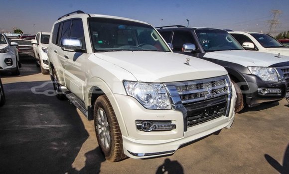 Buy Import Mitsubishi Pajero White Car in Import - Dubai in Dushanbe Buy Import Mitsubishi Pajero White Car in Import - Dubai in Dushanbe