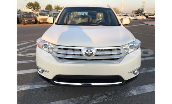 Buy Import Toyota Highlander White Car in Import - Dubai in Dushanbe Buy Import Toyota Highlander White Car in Import - Dubai in Dushanbe