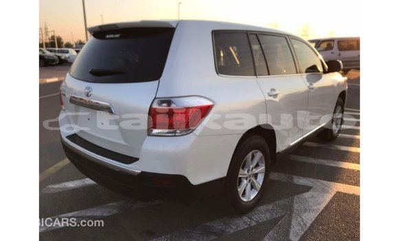 Buy Import Toyota Highlander White Car in Import - Dubai in Dushanbe Buy Import Toyota Highlander White Car in Import - Dubai in Dushanbe