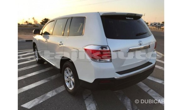 Buy Import Toyota Highlander White Car in Import - Dubai in Dushanbe Buy Import Toyota Highlander White Car in Import - Dubai in Dushanbe