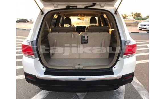 Buy Import Toyota Highlander White Car in Import - Dubai in Dushanbe Buy Import Toyota Highlander White Car in Import - Dubai in Dushanbe