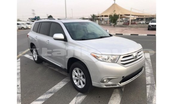 Buy Import Toyota Highlander Other Car in Import - Dubai in Dushanbe Buy Import Toyota Highlander Other Car in Import - Dubai in Dushanbe