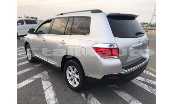 Buy Import Toyota Highlander Other Car in Import - Dubai in Dushanbe Buy Import Toyota Highlander Other Car in Import - Dubai in Dushanbe