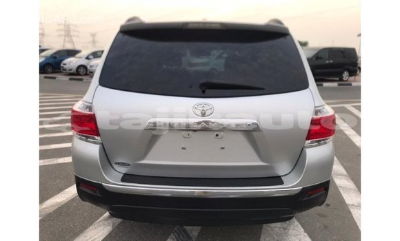 Buy Import Toyota Highlander Other Car in Import - Dubai in Dushanbe Buy Import Toyota Highlander Other Car in Import - Dubai in Dushanbe