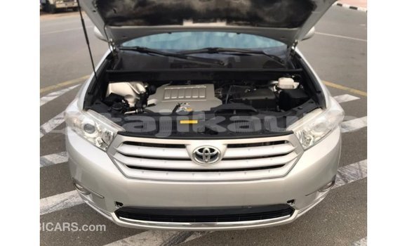 Buy Import Toyota Highlander Other Car in Import - Dubai in Dushanbe Buy Import Toyota Highlander Other Car in Import - Dubai in Dushanbe